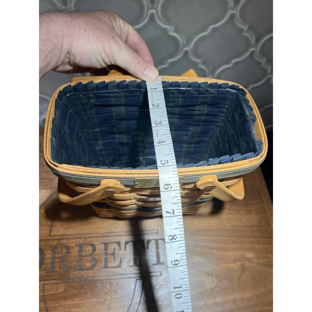 Longaberger Basket Collectors Club With Plaid‎ Liner And Plastic Protector